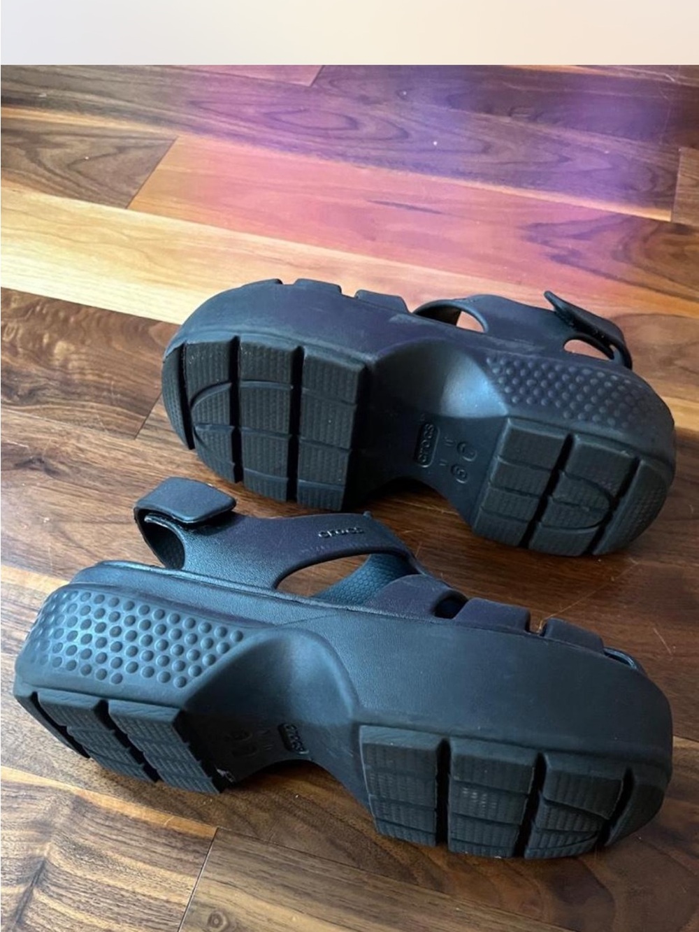 CROCS platform fisherman sandals size 7 - Picture 6 of 7